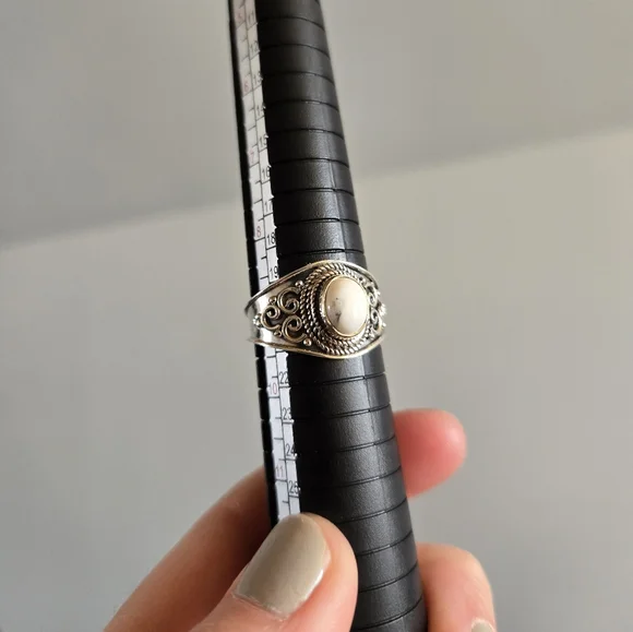 White Buffalo Turquoise Sterling Ring 338 - Picture 3 of 5